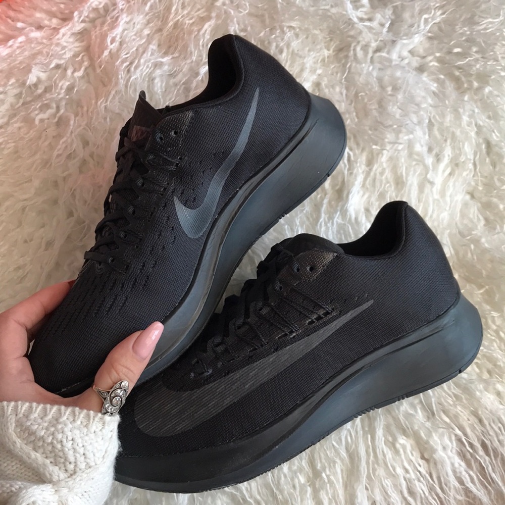 NWT Nike Zoom Fly Triple Black - Picture 5 of 8
